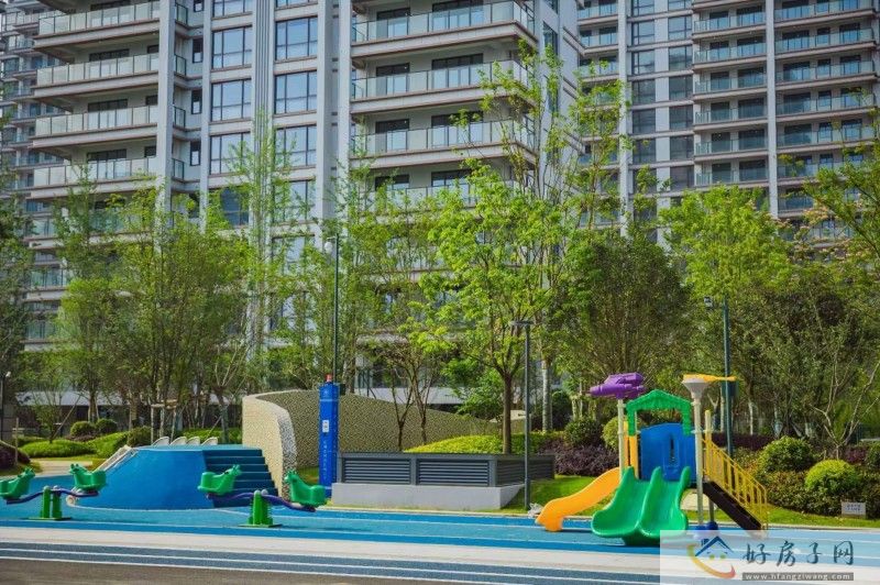 建源西江月迎来盛大交付 实景赏析 理想湖居照进现实！            </h1>(图4)