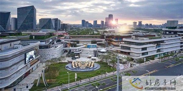 虹桥璀璨领峯怎么样?商业+学校+交通,生活时刻“开挂”! 虹桥璀璨领峯怎么样?商业+学校+交通,生活时刻“开挂”! </h1>(图2)