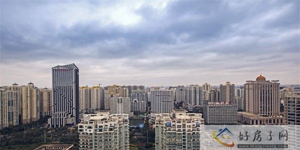 摄图网_500658995_海口楼群（企业商用）.jpg