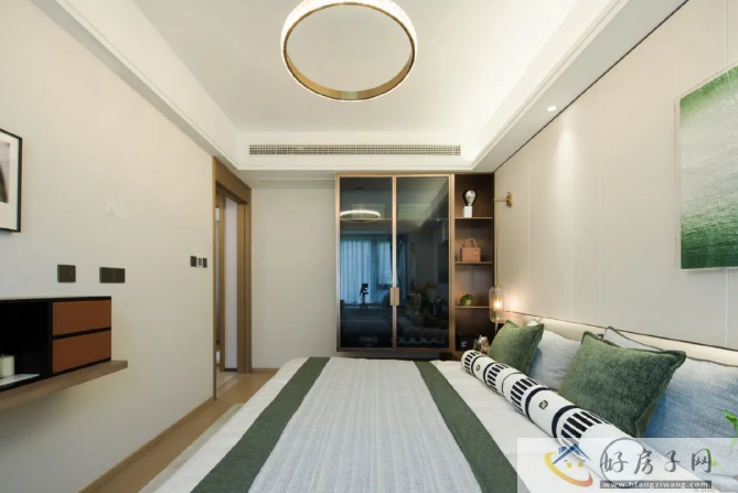 详细介绍！上海中交凤启虹桥户型怎么样？百万大城三房，所享大于想象！            </h1>(图5)