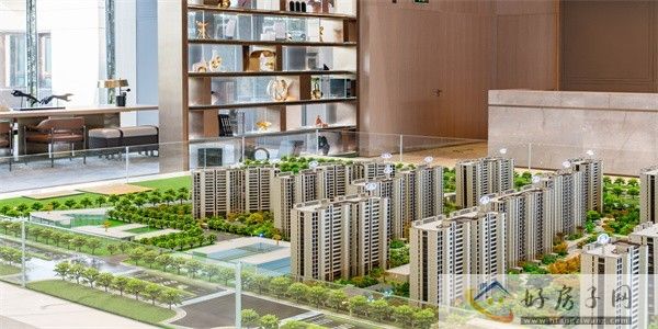 摄图网_501640735_地产售楼处沙盘特写（企业商用）.jpg
